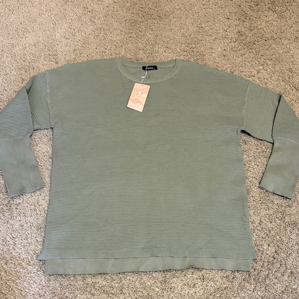 Green Ribbed Sweatshirt brand new size XL